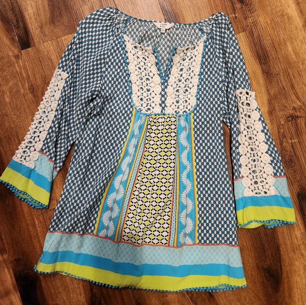 Crown & Ivy babydoll top with lace